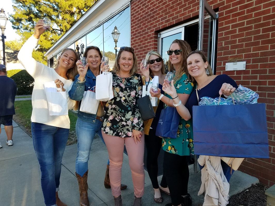 Wine and Oyster Stroll Urbanna